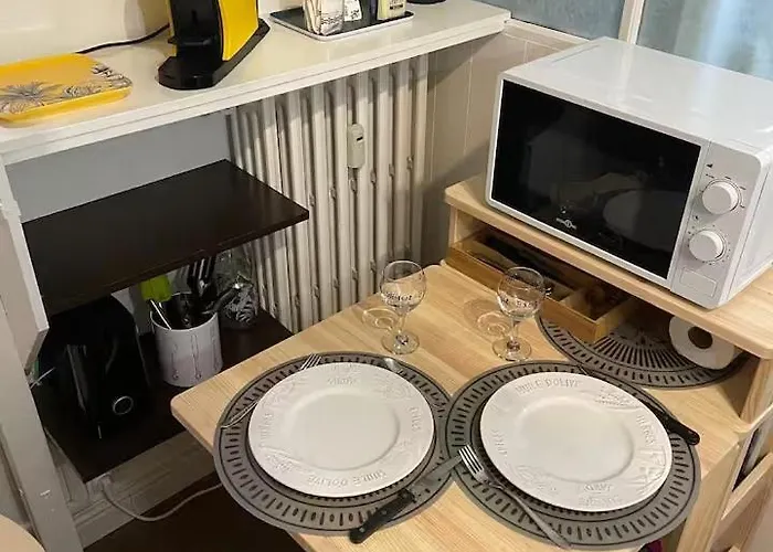 Palm - Palace Centre *